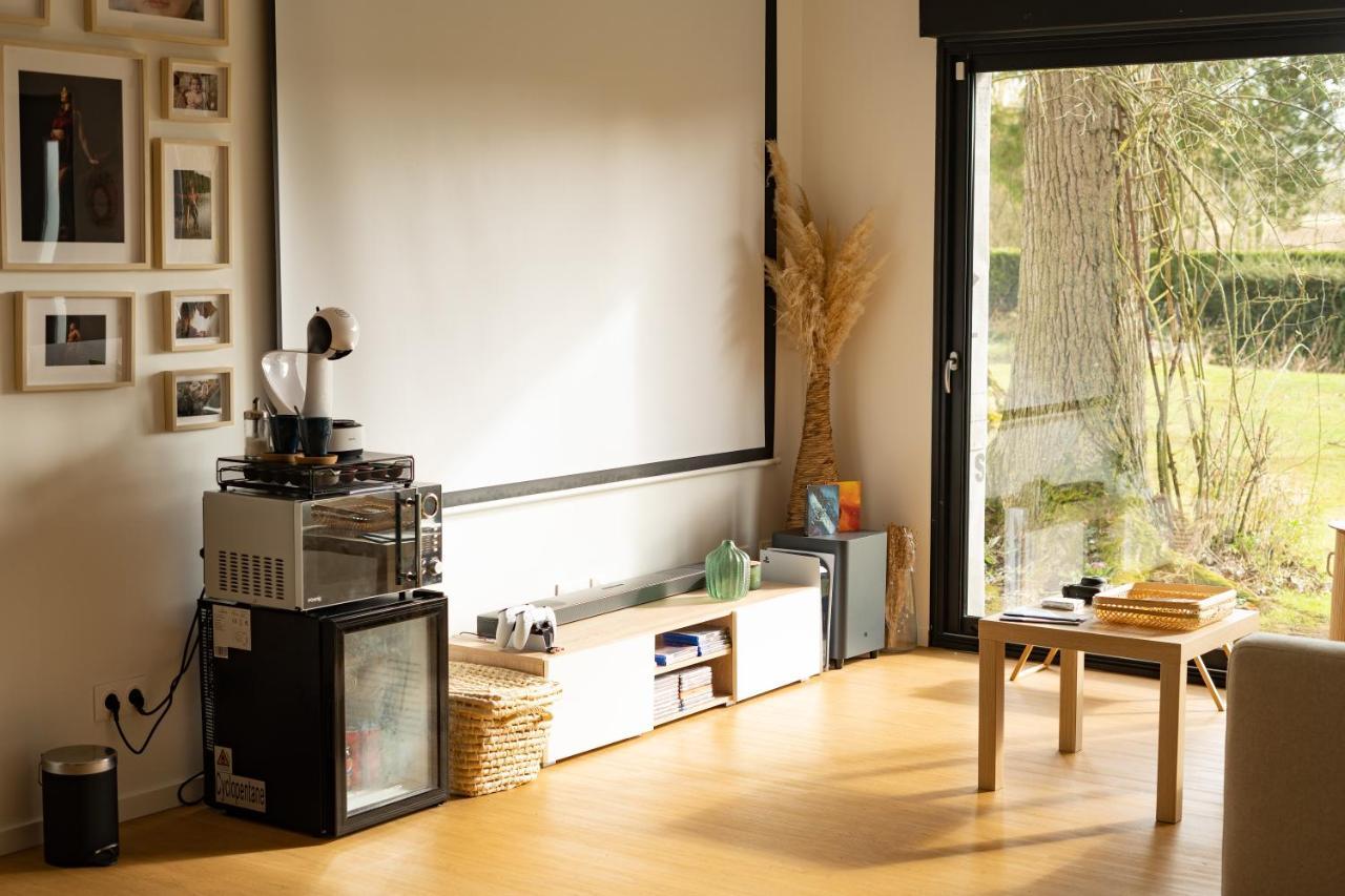 Capsule Nature & Photos - Jacuzzi - Netflix & Home Cinema - Ps5 & Jeu Thun-Saint-Martin エクステリア 写真