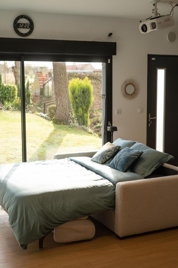 Capsule Nature & Photos - Jacuzzi - Netflix & Home Cinema - Ps5 & Jeu Thun-Saint-Martin エクステリア 写真