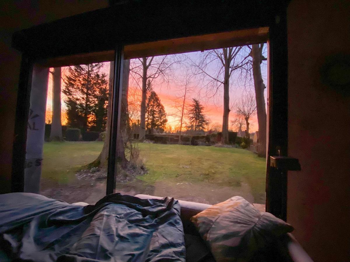 Capsule Nature & Photos - Jacuzzi - Netflix & Home Cinema - Ps5 & Jeu Thun-Saint-Martin エクステリア 写真