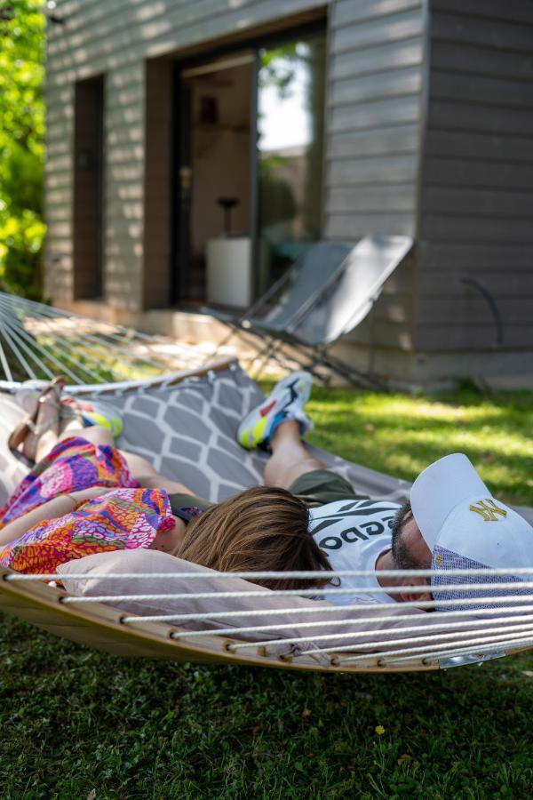 Capsule Nature & Photos - Jacuzzi - Netflix & Home Cinema - Ps5 & Jeu Thun-Saint-Martin エクステリア 写真
