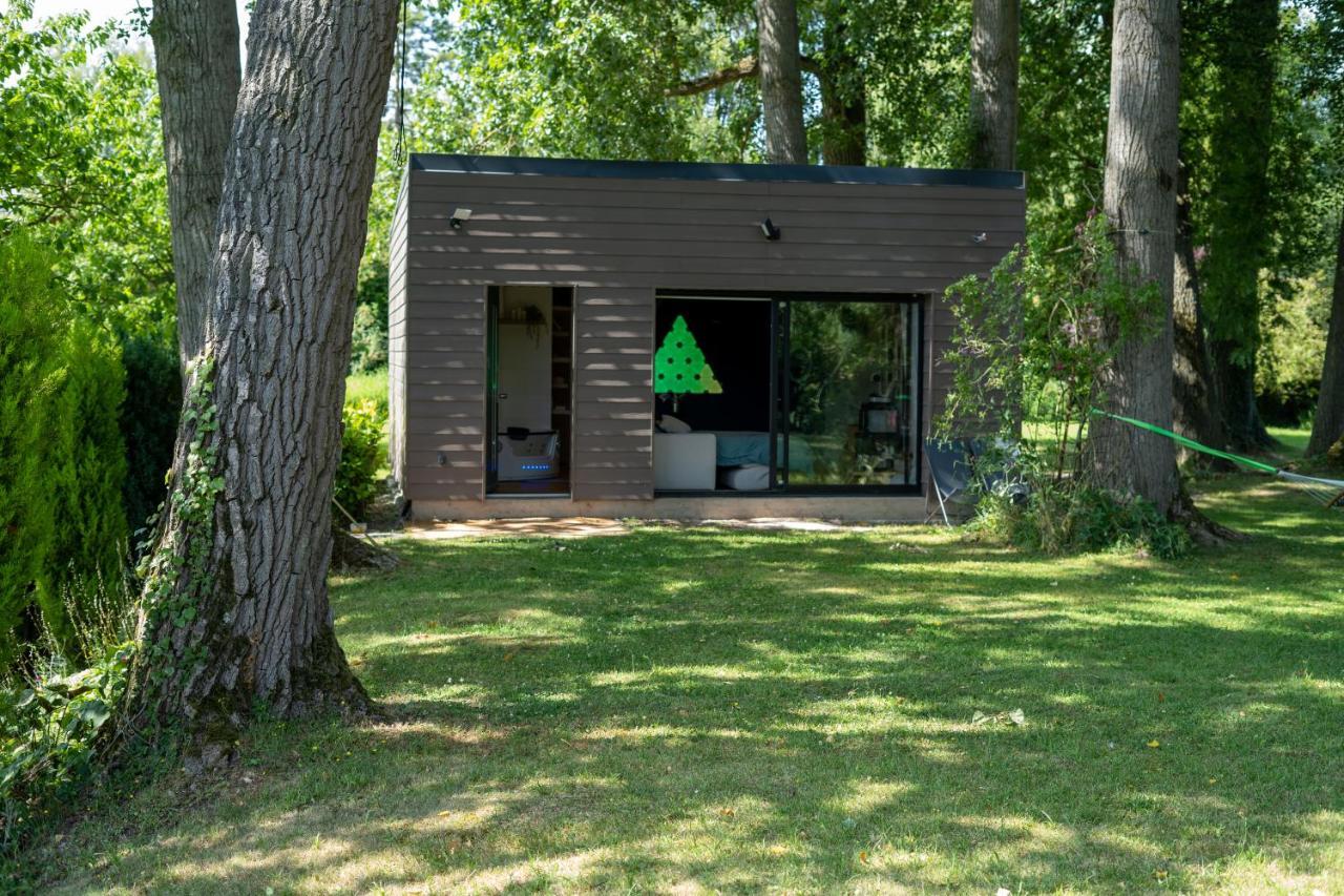 Capsule Nature & Photos - Jacuzzi - Netflix & Home Cinema - Ps5 & Jeu Thun-Saint-Martin エクステリア 写真